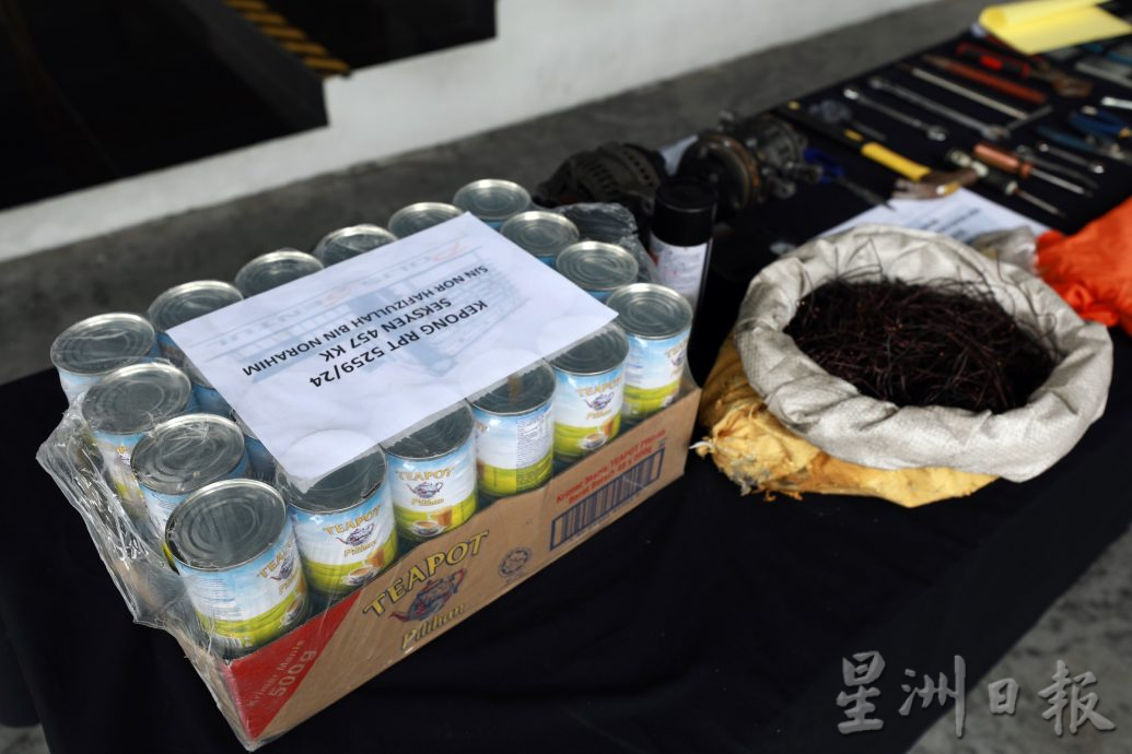 警破爆窃党捉6人,起10万令吉赃物干案工具