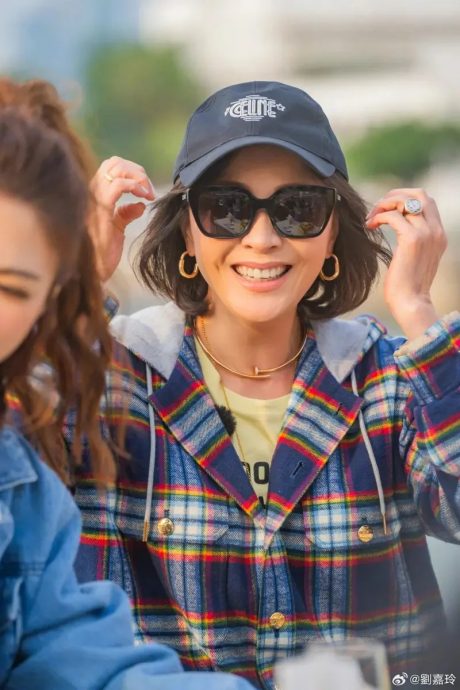 认不会煮大夸伟仔1观念 刘嘉玲在薛凯琪面前晒恩爱