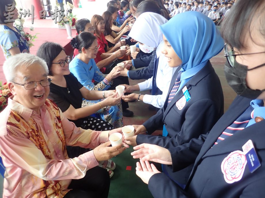 郑莲幼:智慧数字时代 老师面临挑战与机遇