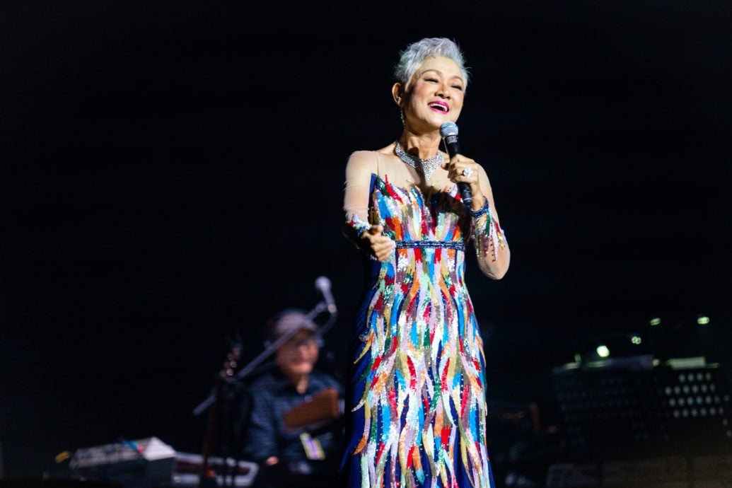 隔14年重返吉隆坡与粉丝共度母亲节 叶丽仪：等到头发都白了