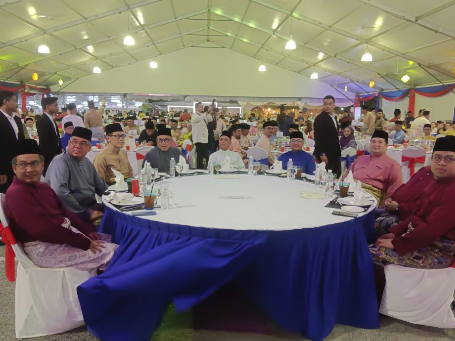 霹大臣:政府相关公司 取得利润与民共享