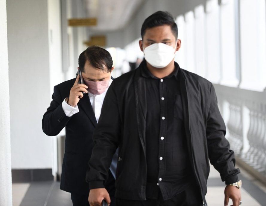 韩沙前政治秘书被控收贿35万 不认罪6万保外