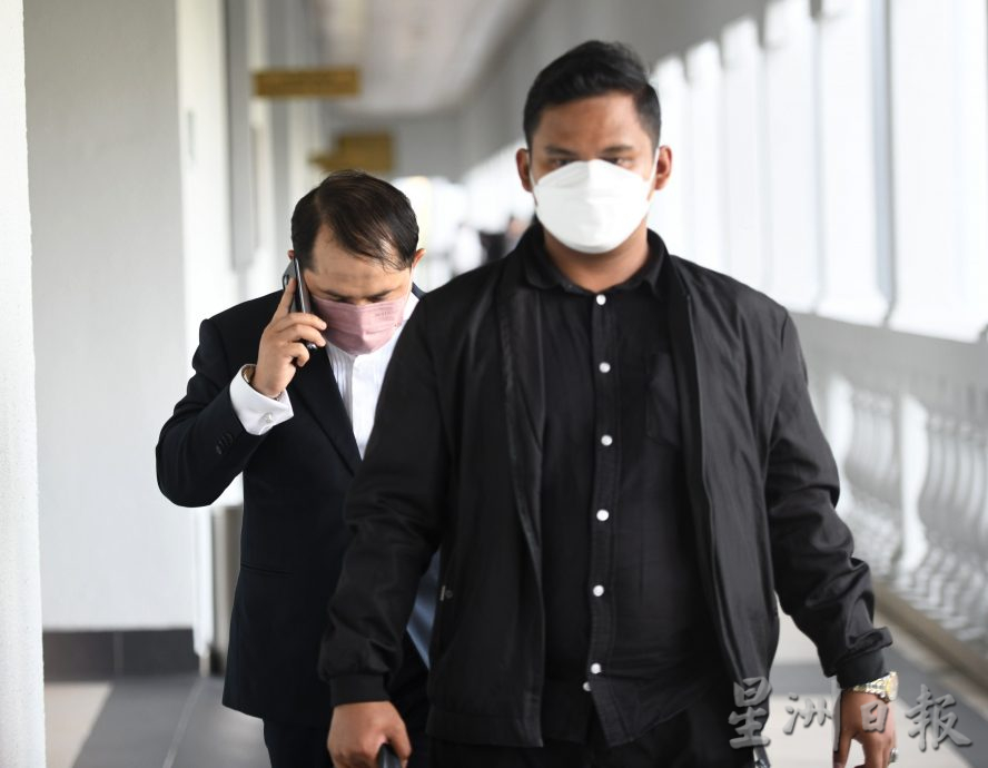 韩沙前政秘被控/不认罪6万保外