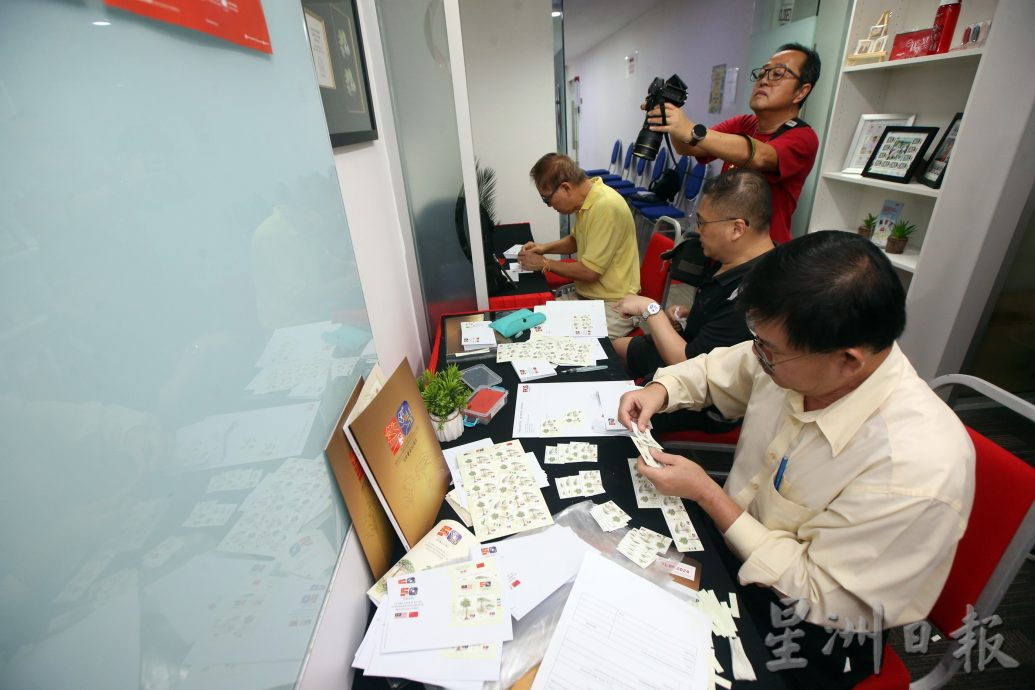 马中建交50周年纪念邮票发售首日