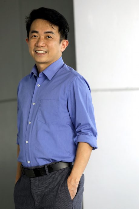 (今日下边稿)大都会/小心白内障青光眼讲座预告/配3图