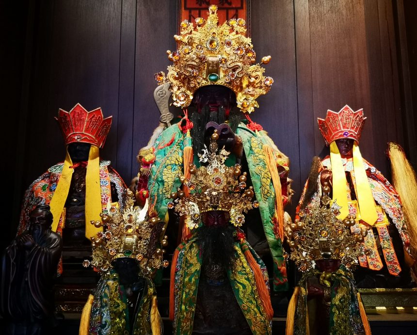 (古城封底主文)《庙堂之旅》马木武吉俄礼北圣宫 张公圣君大显威灵 救世万民