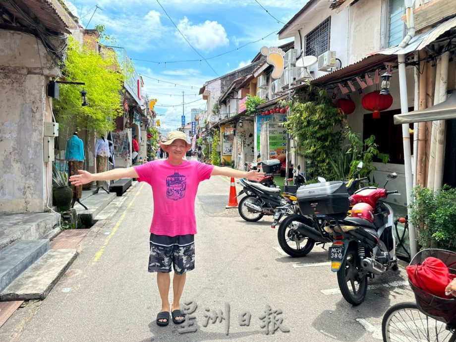 (古城封面主文)改道后老街车流量高 商民忧老街建筑受影响