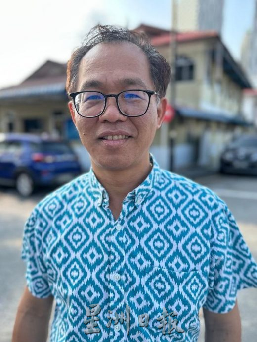 (古城封面主文)改道后老街车流量高 商民忧老街建筑受影响