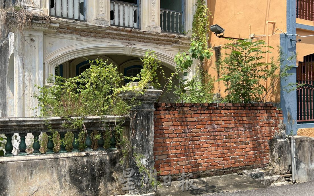 （古城封面主文）曾昆清路空屋成危楼·市民：旅游年半年了还不行动