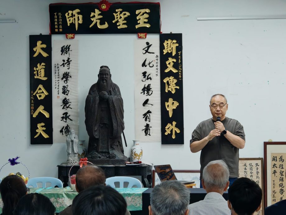 (古城第七版主文)封俊虎:书法是全世界华人的纽带,也是身份认同