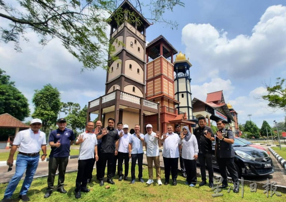 倪可敏:增设多语告示牌