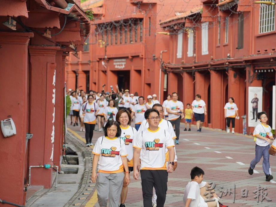 (古城第三版主文)萧正楠参与古城义行