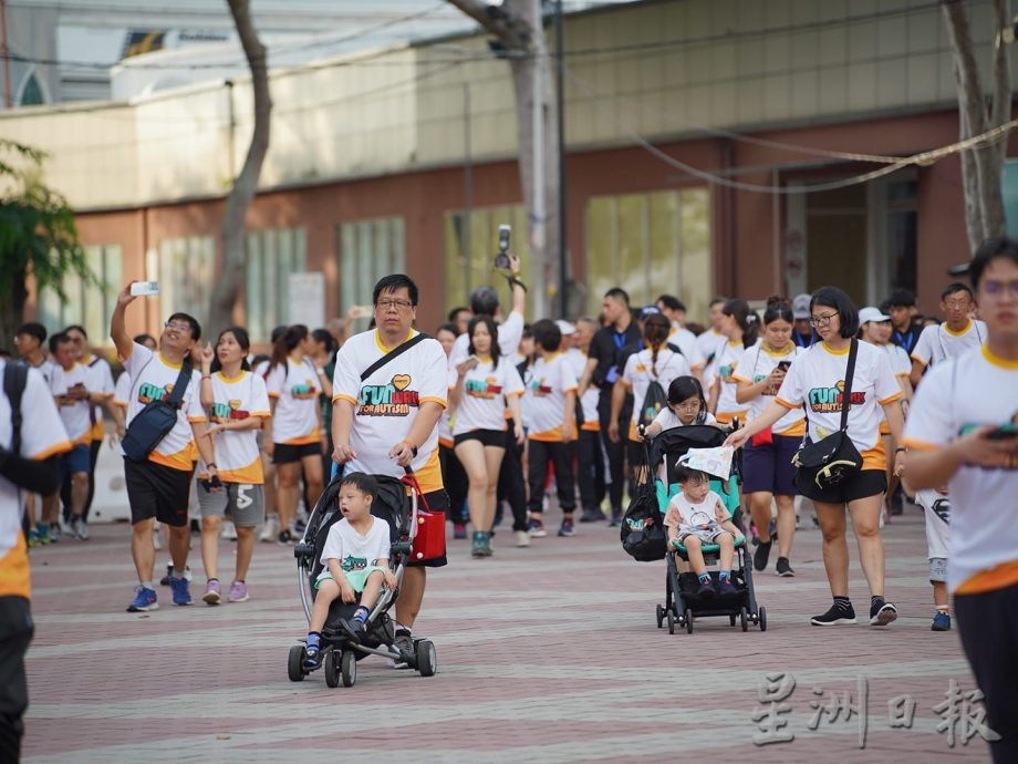 (古城第三版主文)萧正楠参与古城义行