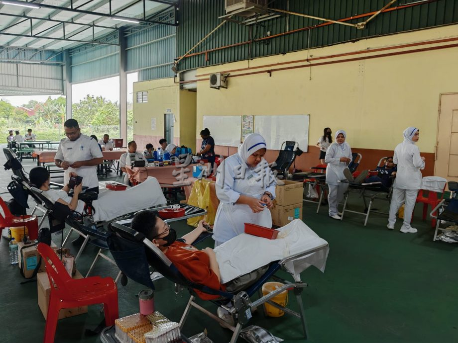 (古城第五版主文)玛琳联队39届队庆,办羽球赛推广有益身心活动及捐血运动筹获76包血浆