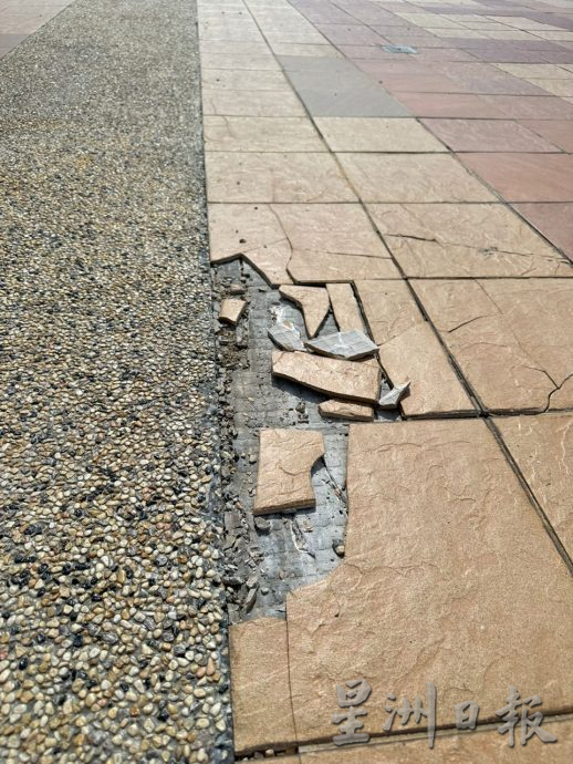 (古城第五版主文)甲市政广场地砖破损 李春沅将反映尽快维修