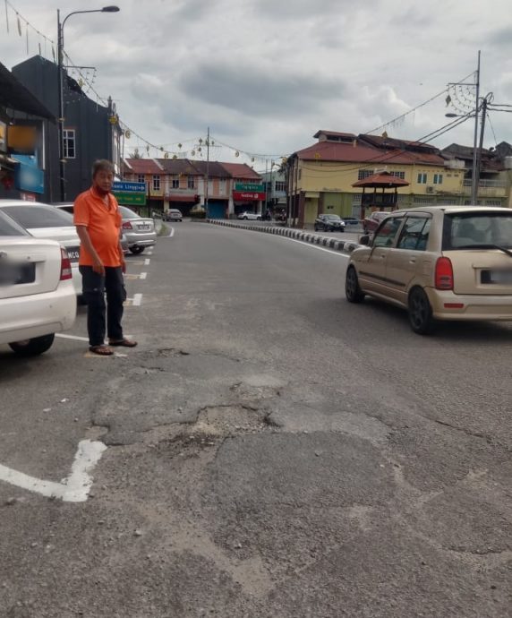 (古城第六版主文)修复路洞消除安全隐患
