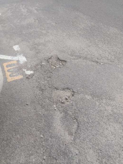 (古城第六版主文)修复路洞消除安全隐患