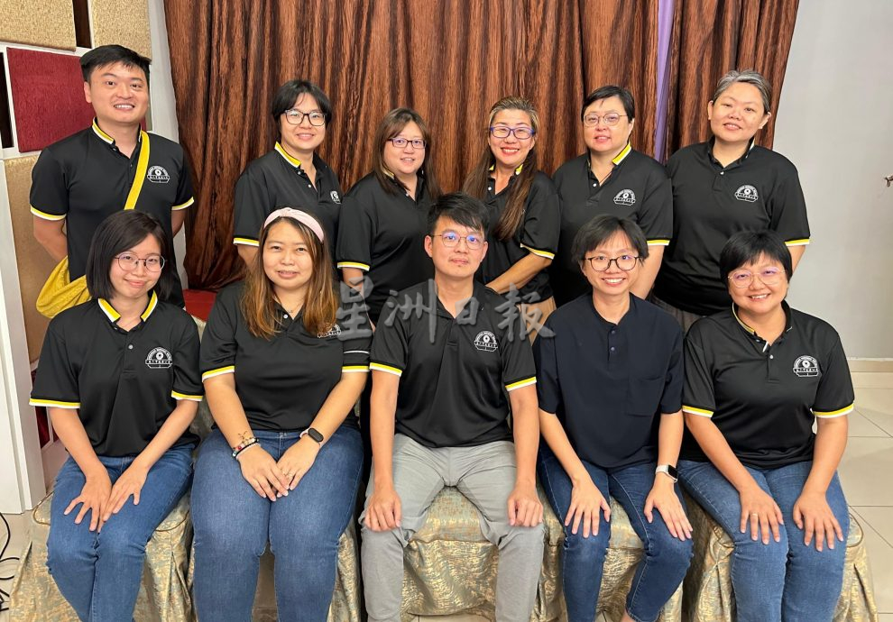 (古城第四版主文)甲记者公会改选 尤伽荣接任新主席