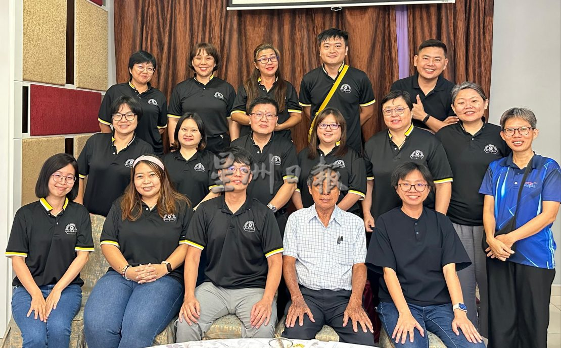 (古城第四版主文)甲记者公会改选 尤伽荣接任新主席