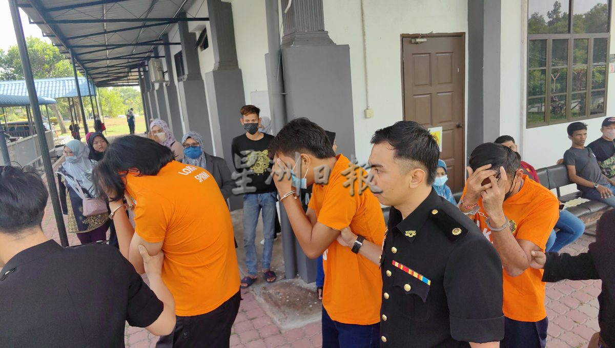 （大北马）3执法员收保护费被捕！