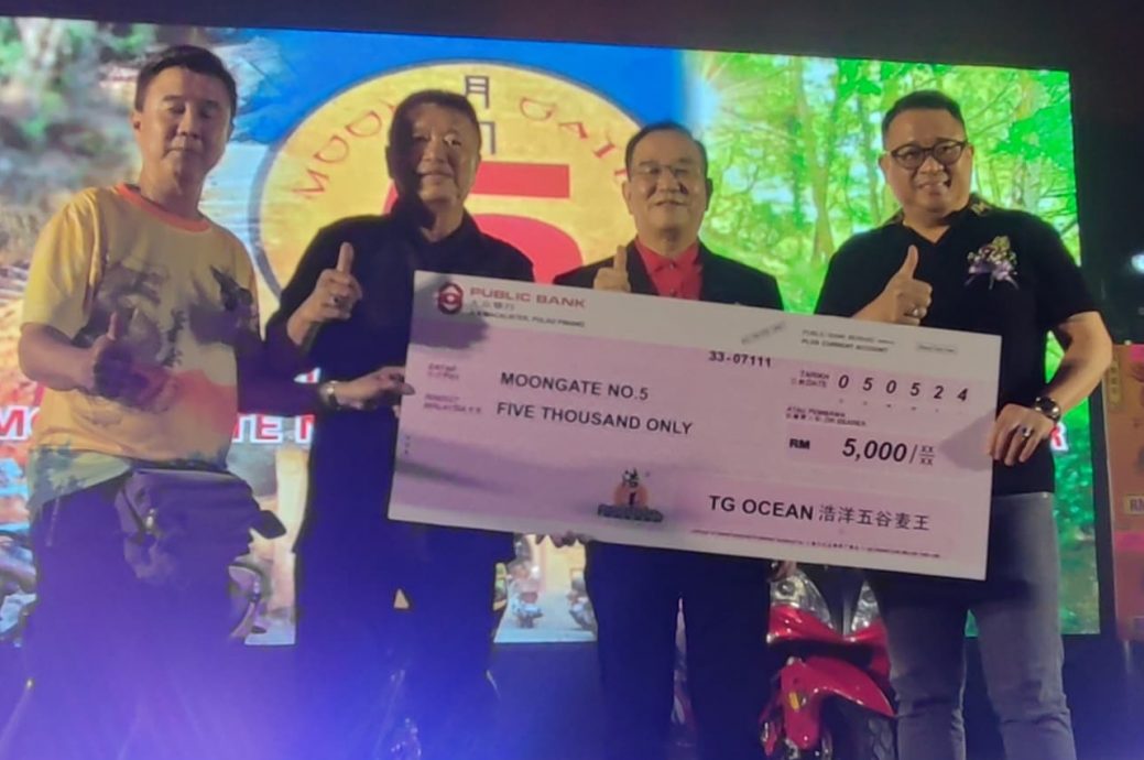 (大北马)植物园月门5号登山团,18年主席宣布退休卸任