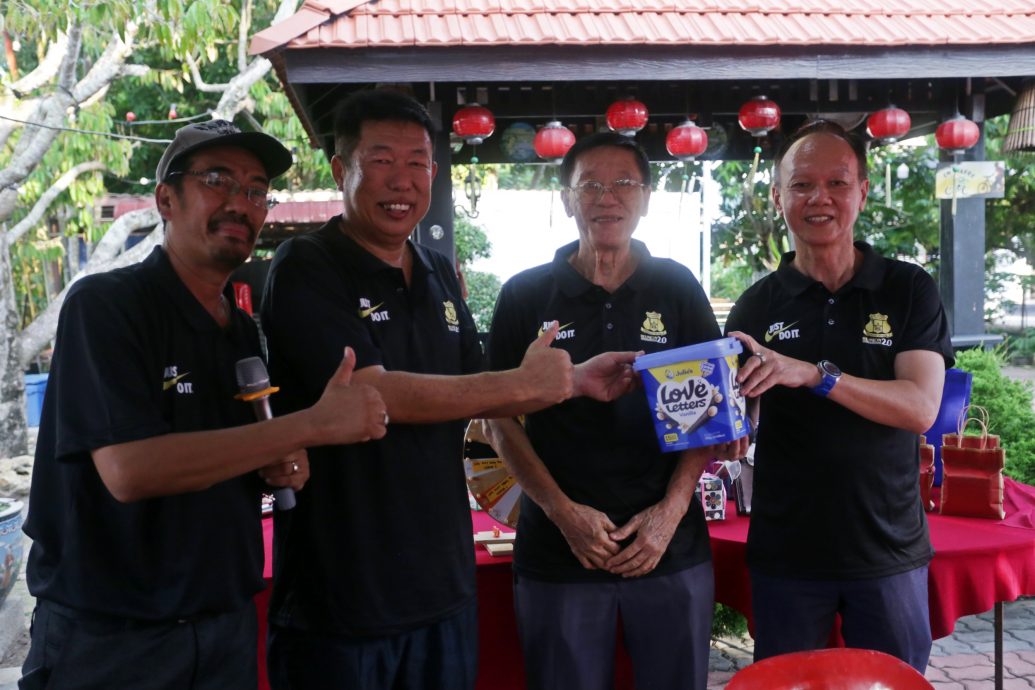 (大北马)米都圣米高中学1983年的5大种族毕业生欢聚一堂