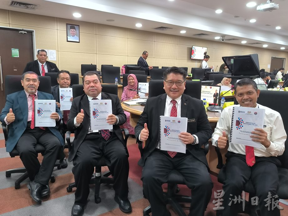 (已签发)柔:2023年SPM成绩放榜|全柔1247人考获全A,连续3年全A生保持增长