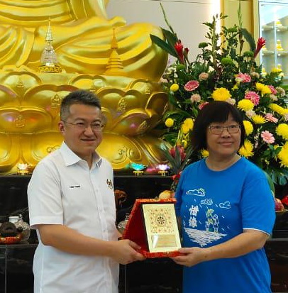 (已签发)柔:***可版头或显刊***全国升起佛旗同庆佛诞 昔佛理研修会办推展礼