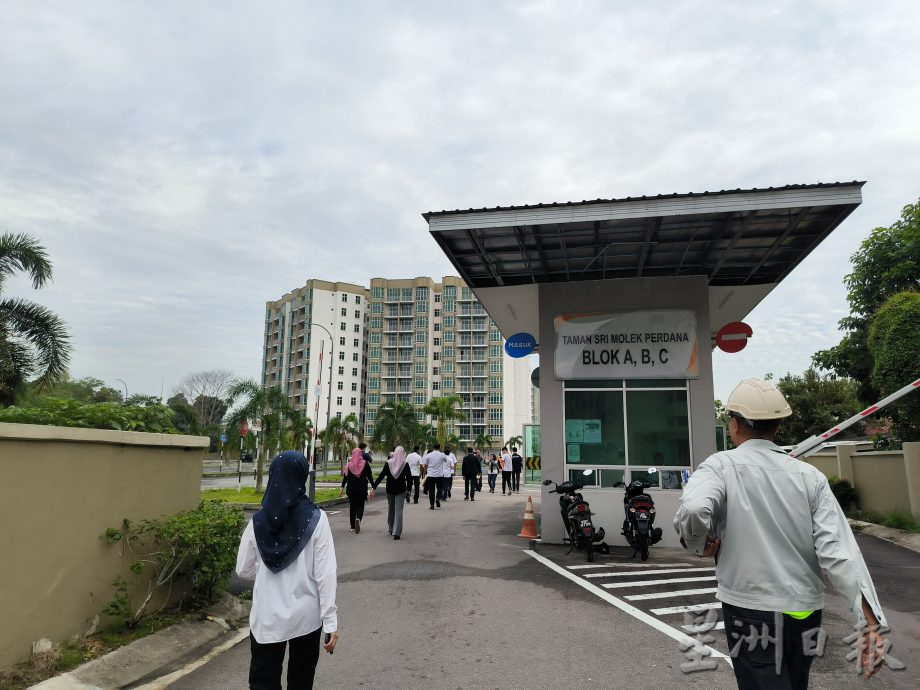 (已签发)柔:***版三次文***料今年第四季度摆脱“病态项目” 新山百合皇苑结束14年梦魇