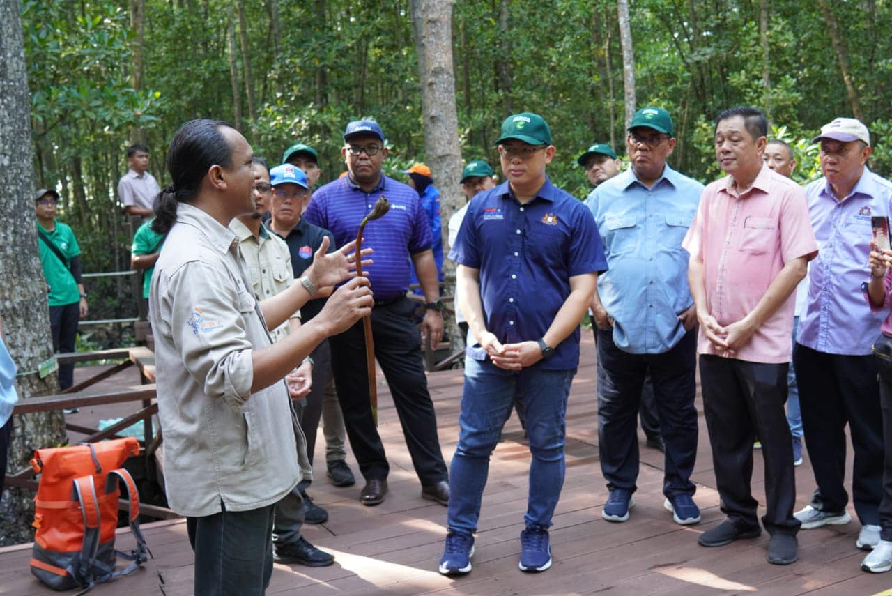 （已签发）柔：***版二头***已停止对外开放4年，龟咯岛17日恢复开放