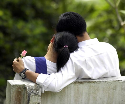 (已签发)柔:狮城二三事:羽球教练私信学生 情绪勒索诱她车震