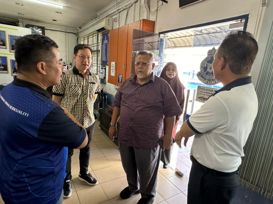 （已签发）柔：阿米诺胡达与潘伟斯   乌鲁地南警局慰问家属