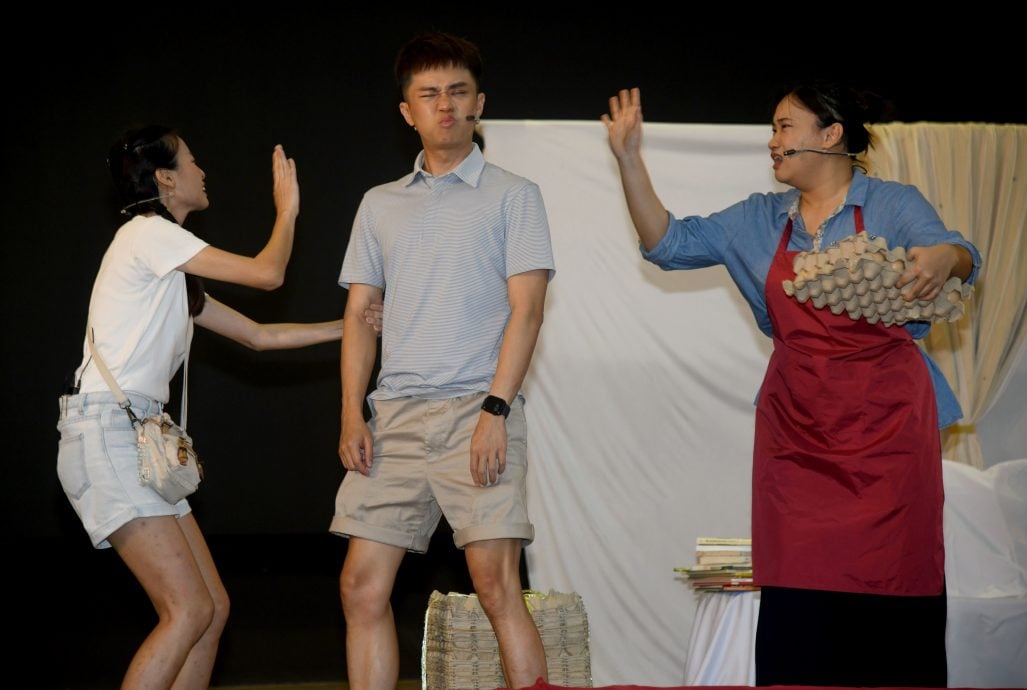 （早报头）大都会/婆婆去哪了 校园生命教育短剧