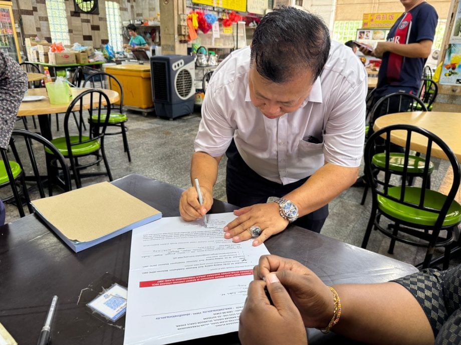 (版2头)大都会/市政厅接连检查食肆和食品安全,违例皆对付不妥协!