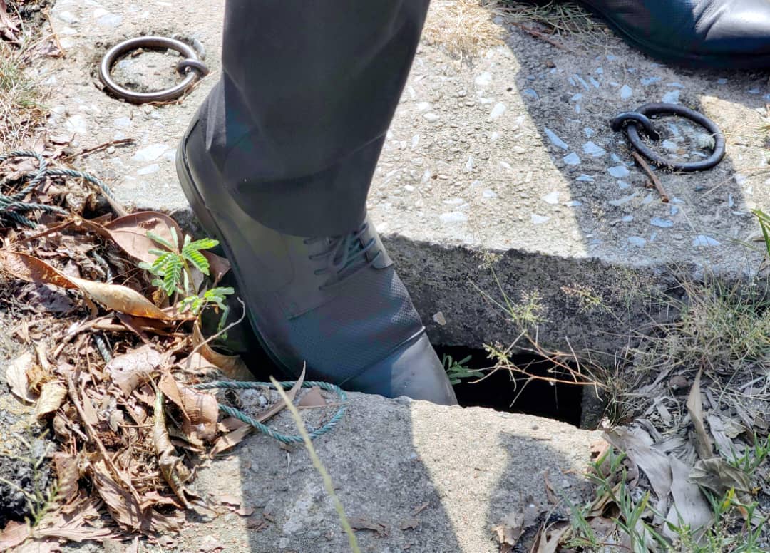 (版2头)大都会/校门前基设欠佳