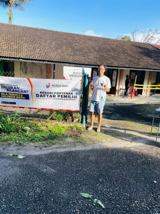 (版3下面)大都会/小画页-投票日