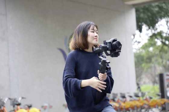 李慈恩：喜欢拍纪录片 “感受生命相互碰撞”