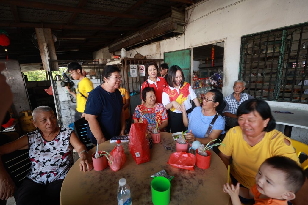 me02主文-大都会/彭小桃：非不见万挠反对焚化炉连线成员