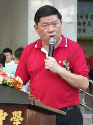 me04-大都会/兴华中学义卖筹获515万令吉,远超越预期目标!