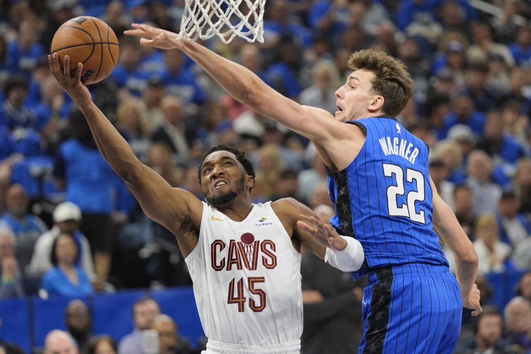 NBA季后赛| “击沉”4星快艇实现复仇 独行侠闯西部半决赛