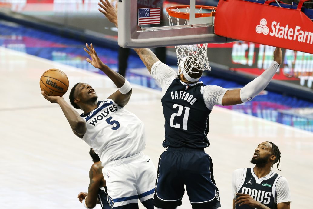 NBA季后赛|背水一战下扳回一城 木狼拒被独行侠横扫