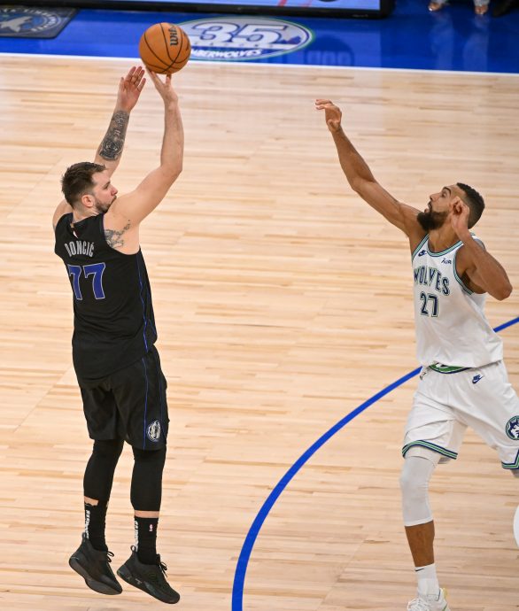 NBA西部决赛|东契奇终场前3秒准绝杀 独行侠客场2连胜木狼