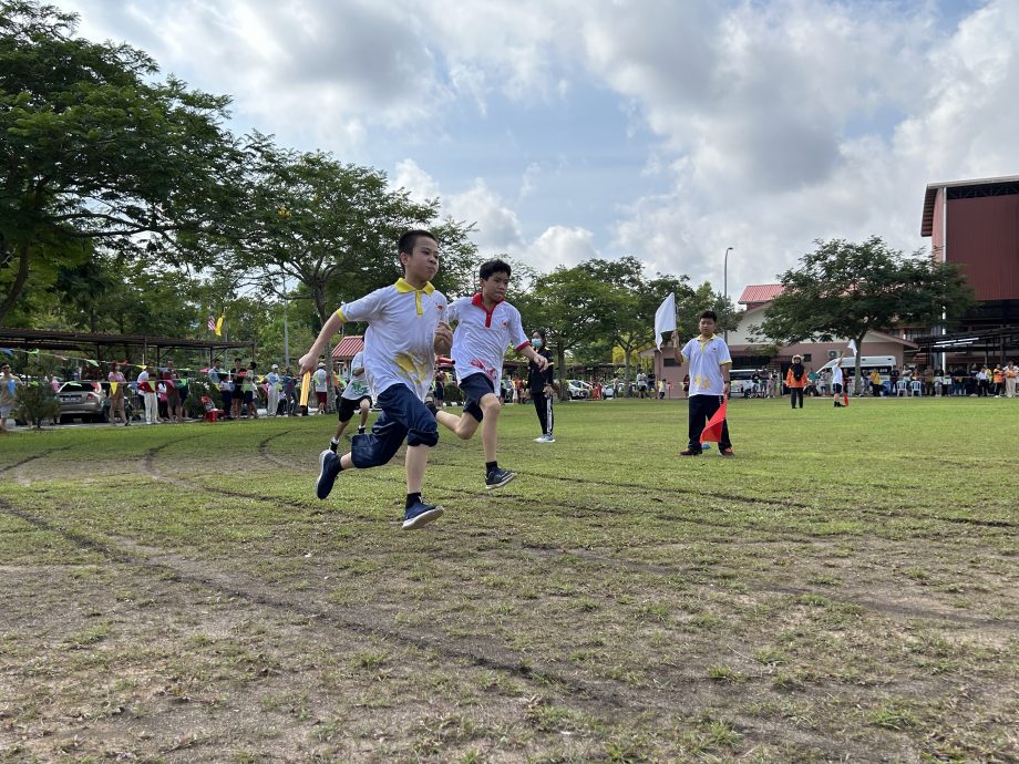 NS5双主文一/谢琪清拨逾6万 助东华小学提升硬体设备