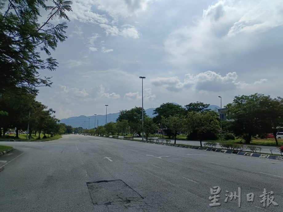 205万已批 200万待批拨款 供万里望治水修路灯铺路