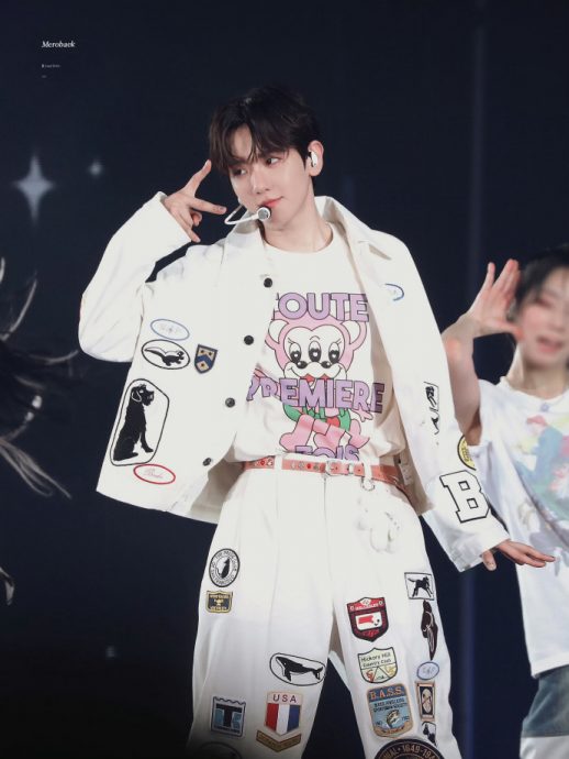 “不喜欢就不要买!”伯贤港开唱怒呛黄牛