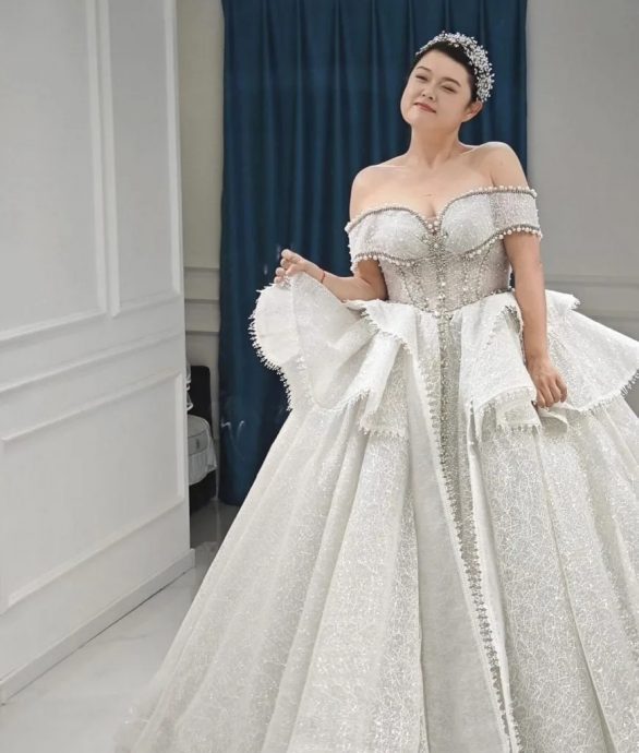 “细细粒”甩肉达标 网民:变另外一个人了