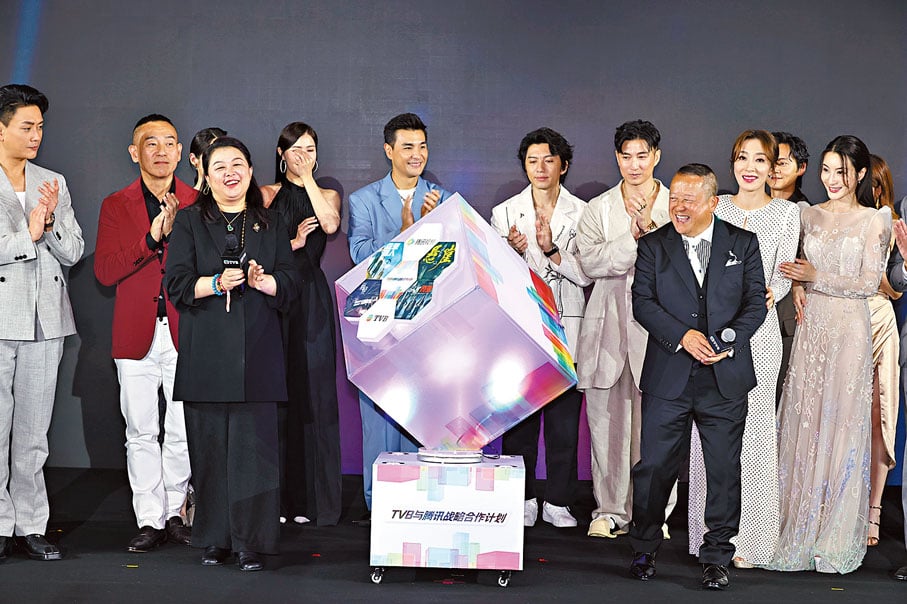 《新闻女王》落实拍电影版 续集陈晓华回归演坏主播