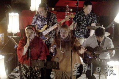 【爵色之歌/01】爵士乐大师郑泽相:玩爵士,即兴最乐