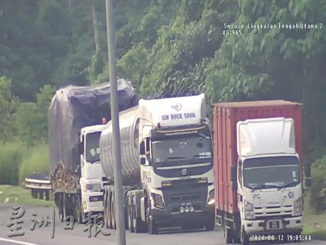 东:中枢大道立卑至话望生路段装置了闭路电视捉拿垃圾虫