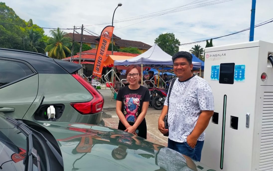 东:文冬有电动车充电站 为车主带来便利